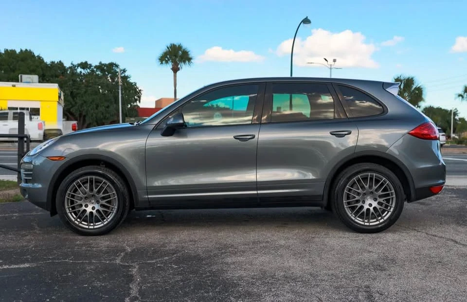 2014 Porsche 958 Cayenne - Image 3 of 17