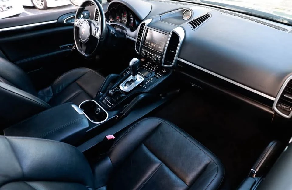 2014 Porsche 958 Cayenne - Image 14 of 17