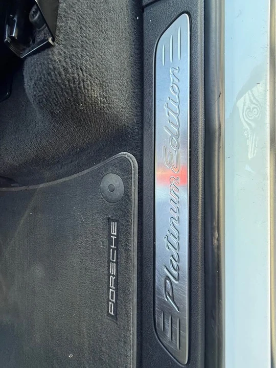 2014 Porsche 958 Cayenne - Image 17 of 19