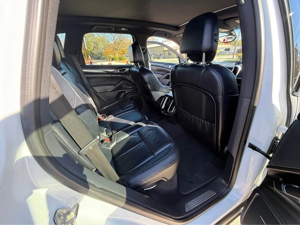 2014 Porsche 958 Cayenne - Image 13 of 19