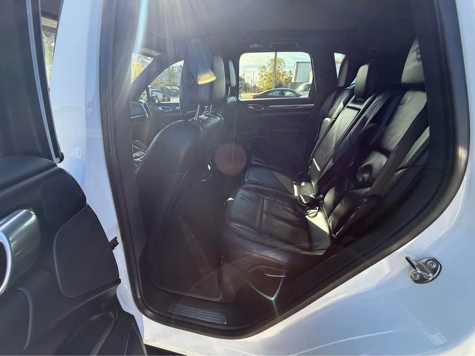 2014 Porsche 958 Cayenne - Image 11 of 19
