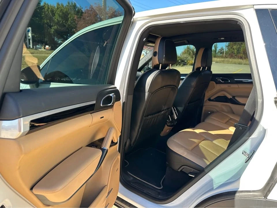 2014 Porsche 958 Cayenne - Image 9 of 13