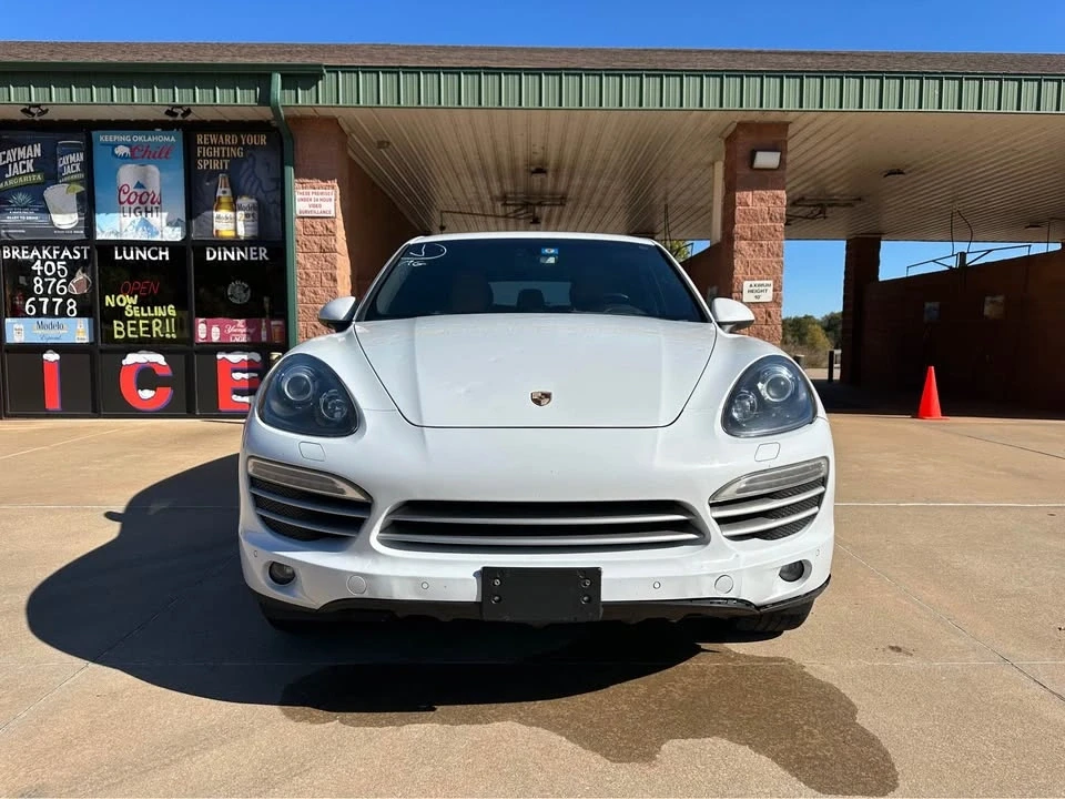 2014 Porsche 958 Cayenne - Image 2 of 13