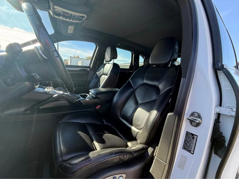 2014 Porsche 958 Cayenne - Image 10 of 19