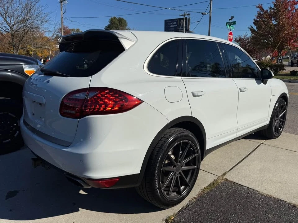 2014 Porsche 958 Cayenne - Image 5 of 19