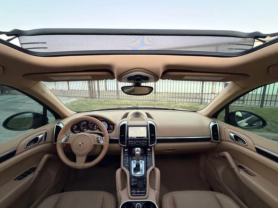 2014 Porsche 958 Cayenne S - Image 10 of 20