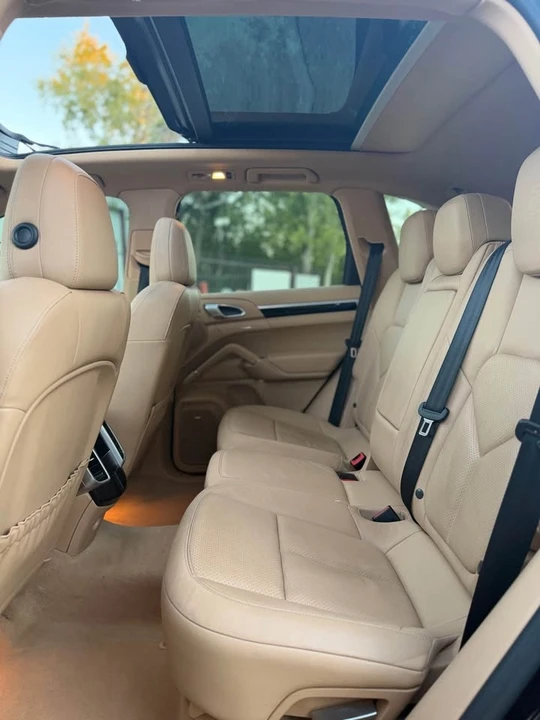 2014 Porsche 958 Cayenne S - Image 14 of 20