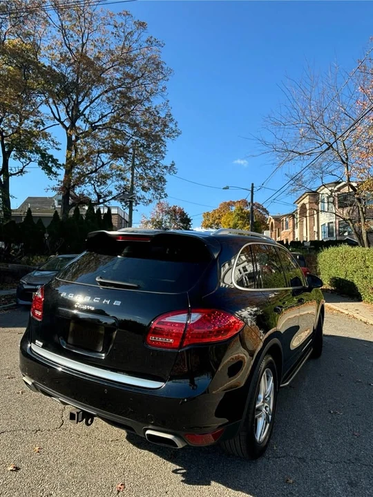 2014 Porsche 958 Cayenne - Image 9 of 11