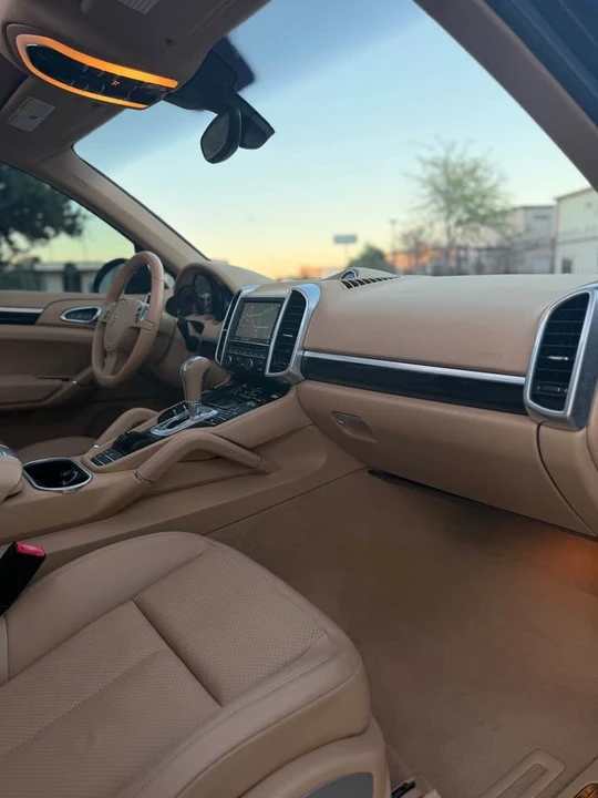 2014 Porsche 958 Cayenne S - Image 12 of 20