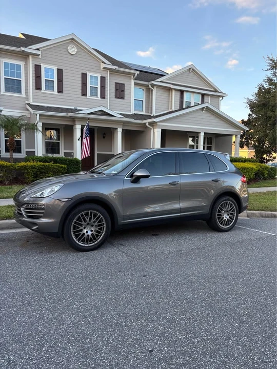 2014 Porsche 958 Cayenne - Image 2 of 20