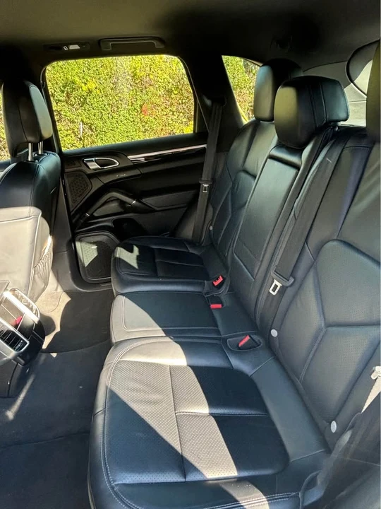 2014 Porsche 958 Cayenne - Image 10 of 11