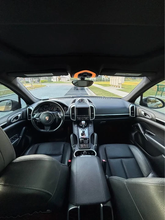 2014 Porsche 958 Cayenne - Image 11 of 20