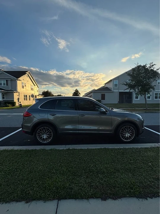 2014 Porsche 958 Cayenne - Image 8 of 20