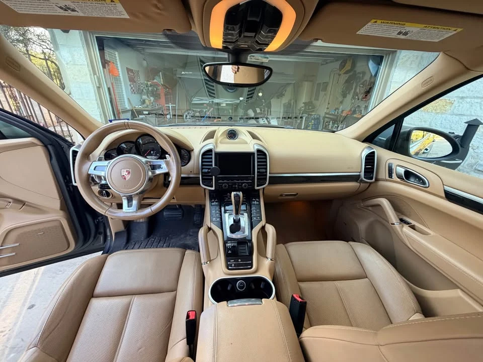 2014 Porsche 958 Cayenne - Image 16 of 20