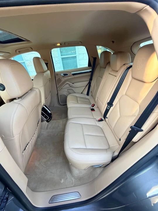 2014 Porsche 958 Cayenne - Image 18 of 20