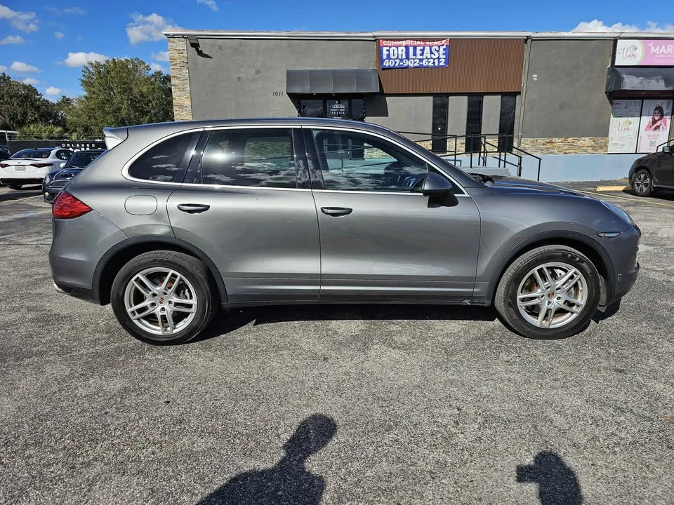 2014 Porsche 958 Cayenne - Image 7 of 10