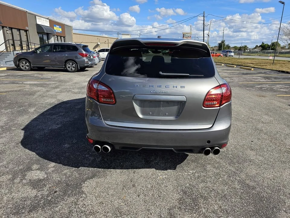 2014 Porsche 958 Cayenne - Image 5 of 10
