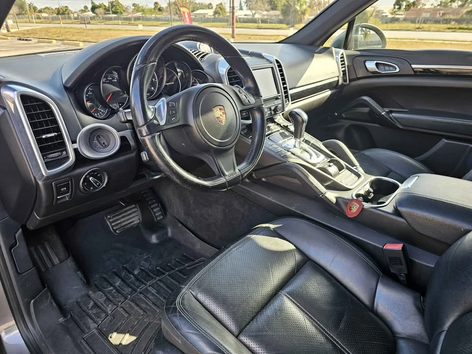 2014 Porsche 958 Cayenne - Image 9 of 10