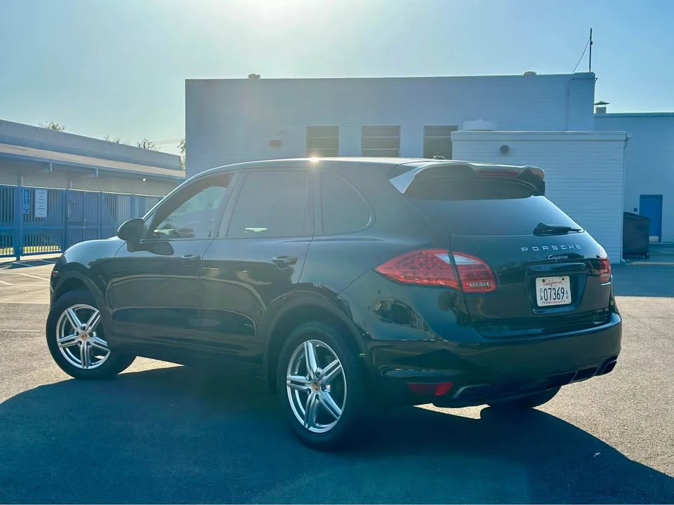 2014 Porsche 958 Cayenne - Image 5 of 16