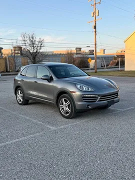 2014 Porsche Cayenne Platinum Edition