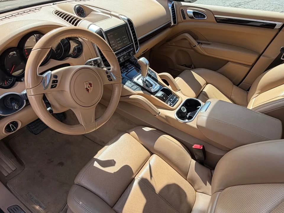 2014 Porsche 958 Cayenne - Image 10 of 20