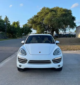 2014 Porsche Cayenne Platinum Edition