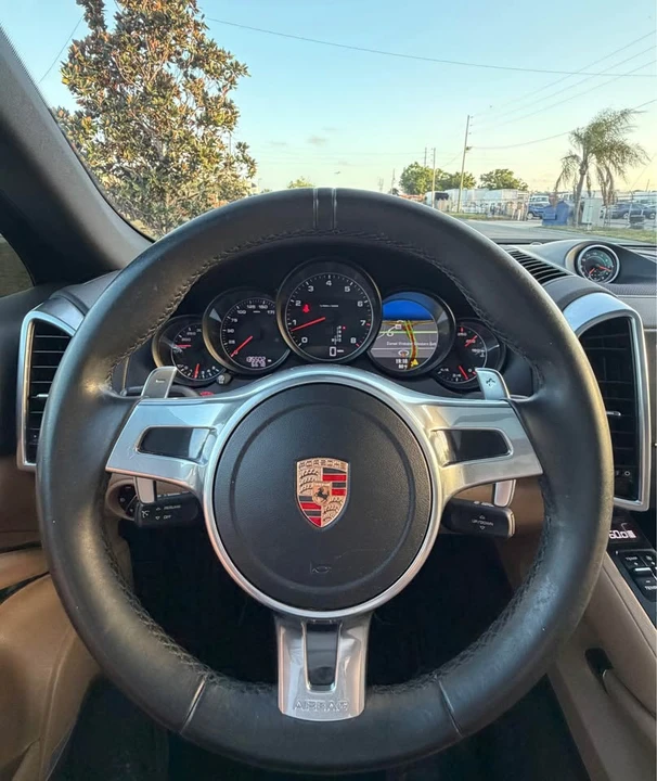 2014 Porsche 958 Cayenne - Image 11 of 13