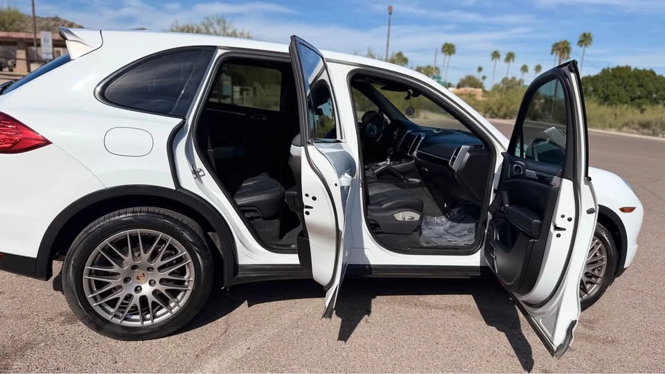 2014 Porsche 958 Cayenne - Image 11 of 19