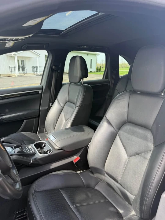 2014 Porsche 958 Cayenne - Image 11 of 16