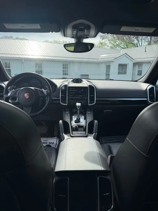 2014 Porsche 958 Cayenne - Image 13 of 16