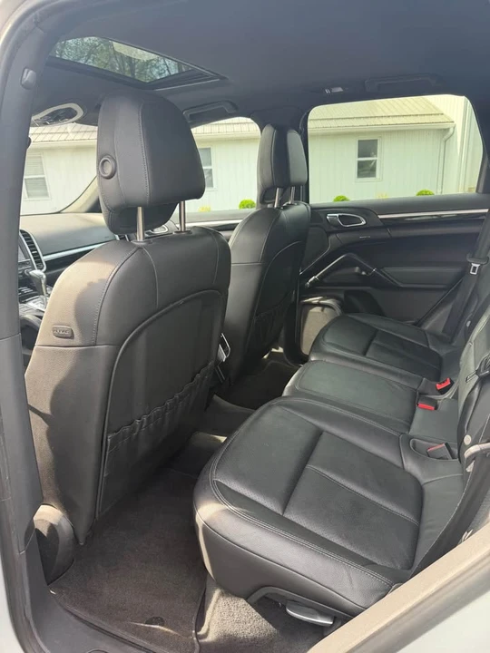 2014 Porsche 958 Cayenne - Image 14 of 16