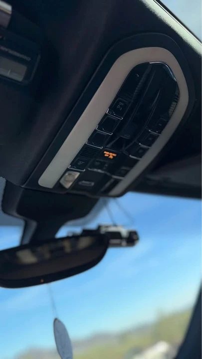 2014 Porsche 958 Cayenne - Image 13 of 19