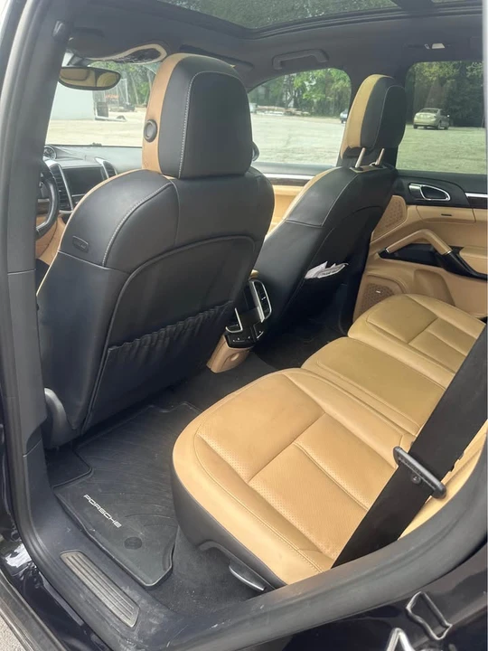 2014 Porsche 958 Cayenne - Image 10 of 16