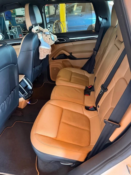 2014 Porsche 958 Cayenne - Image 5 of 12