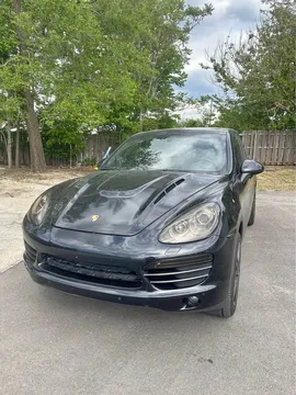 2014 Porsche Cayenne Platinum Edition