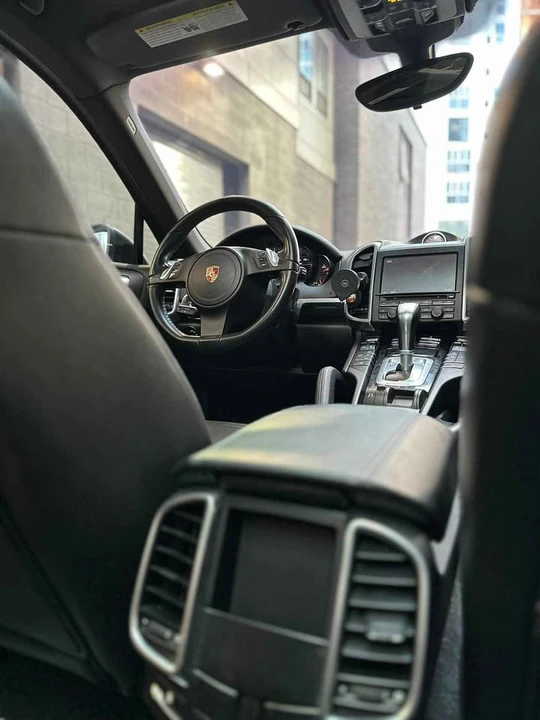 2014 Porsche 958 Cayenne - Image 8 of 10