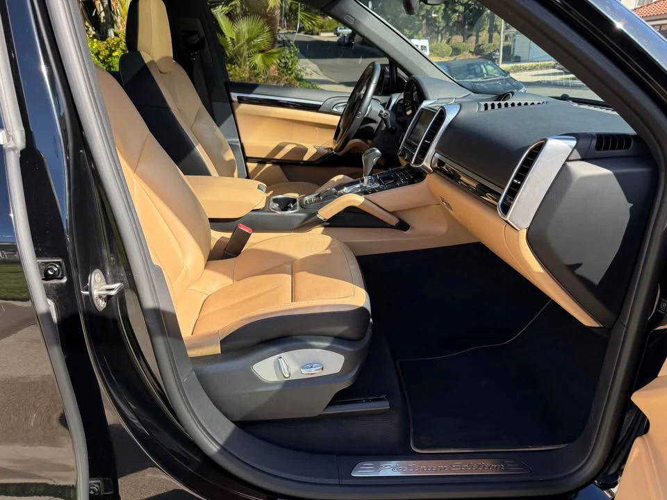 2014 Porsche 958 Cayenne - Image 11 of 14