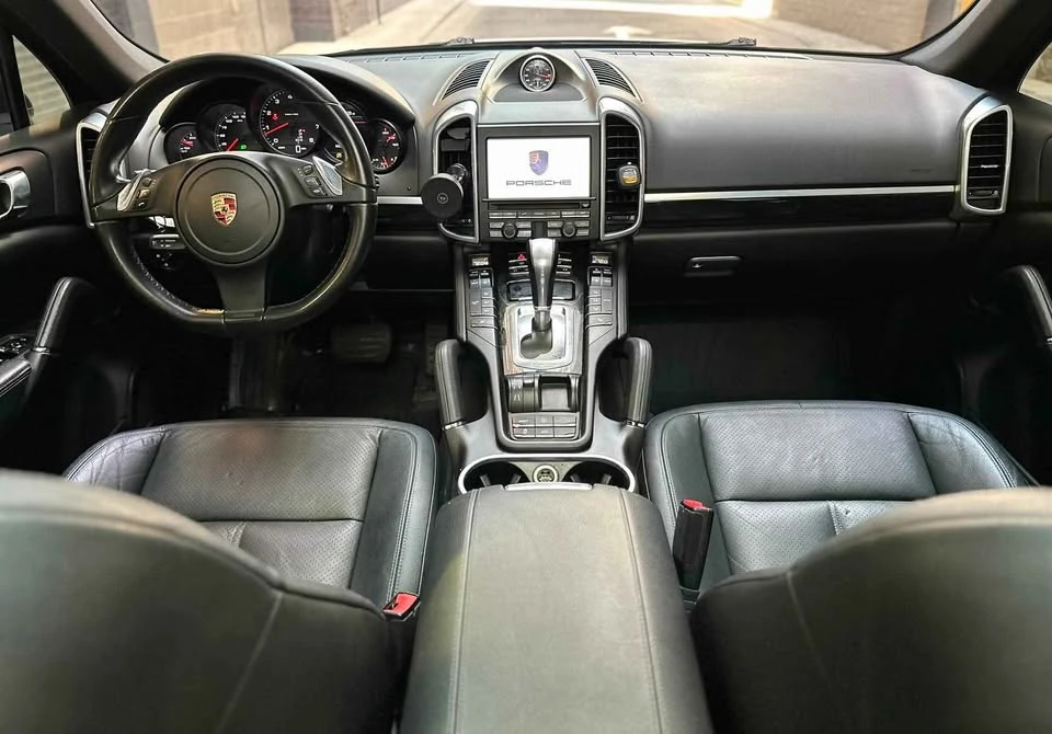 2014 Porsche 958 Cayenne - Image 5 of 10