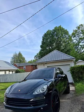 2014 Porsche Cayenne Platinum Edition