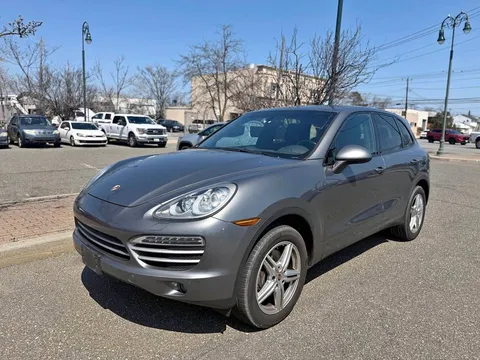 2014 Porsche Cayenne Platinum Edition