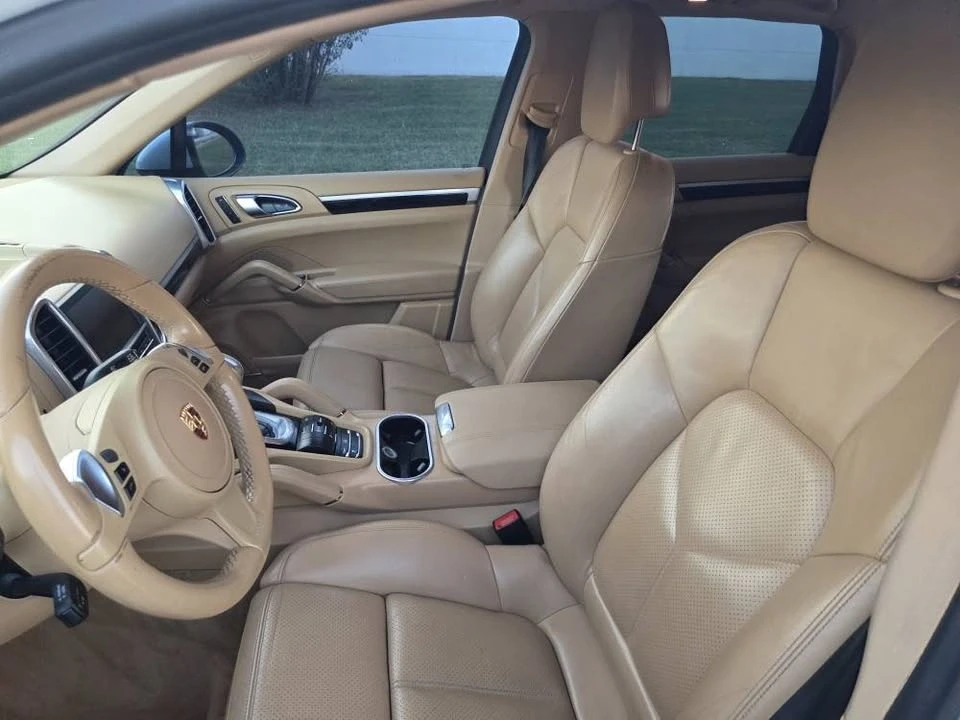 2014 Porsche 958 Cayenne S - Image 5 of 15
