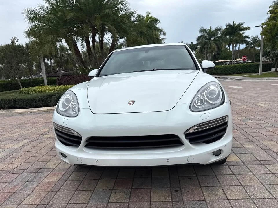 2014 Porsche 958 Cayenne S - Image 5 of 20