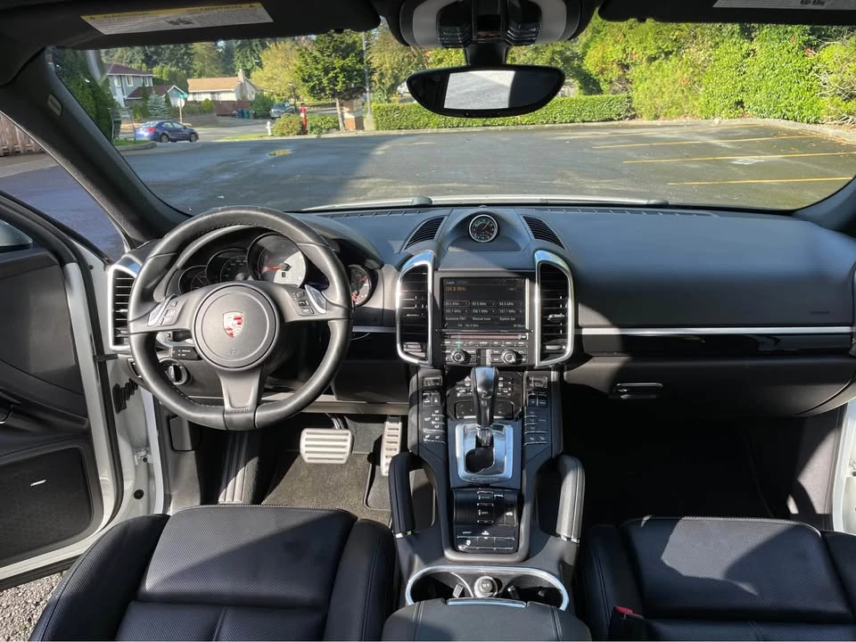 2014 Porsche 958 Cayenne S - Image 8 of 11