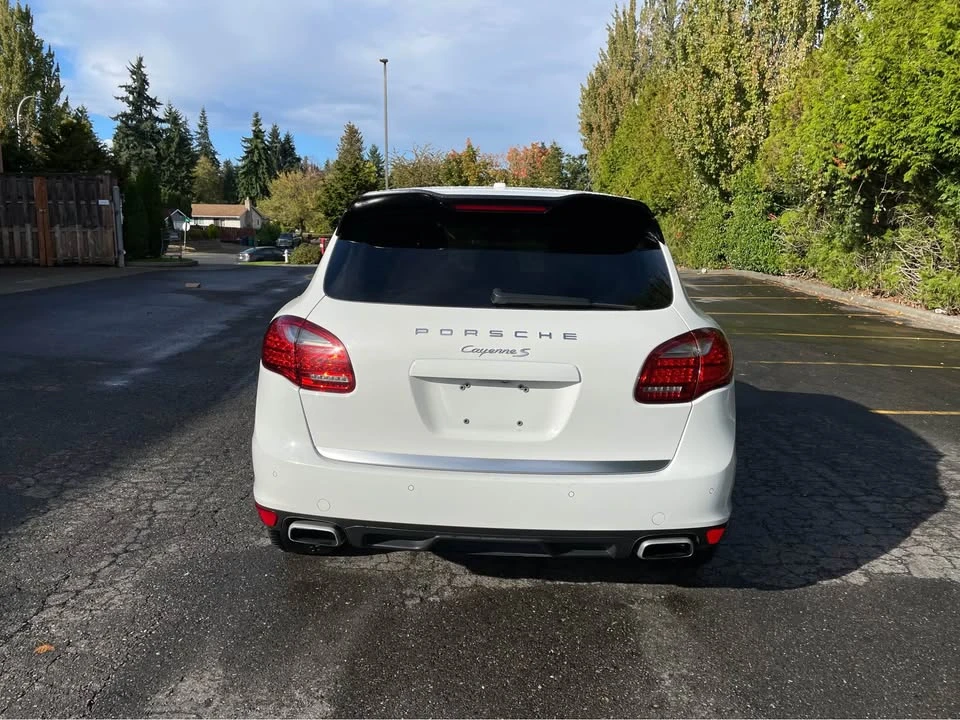2014 Porsche 958 Cayenne S - Image 3 of 11