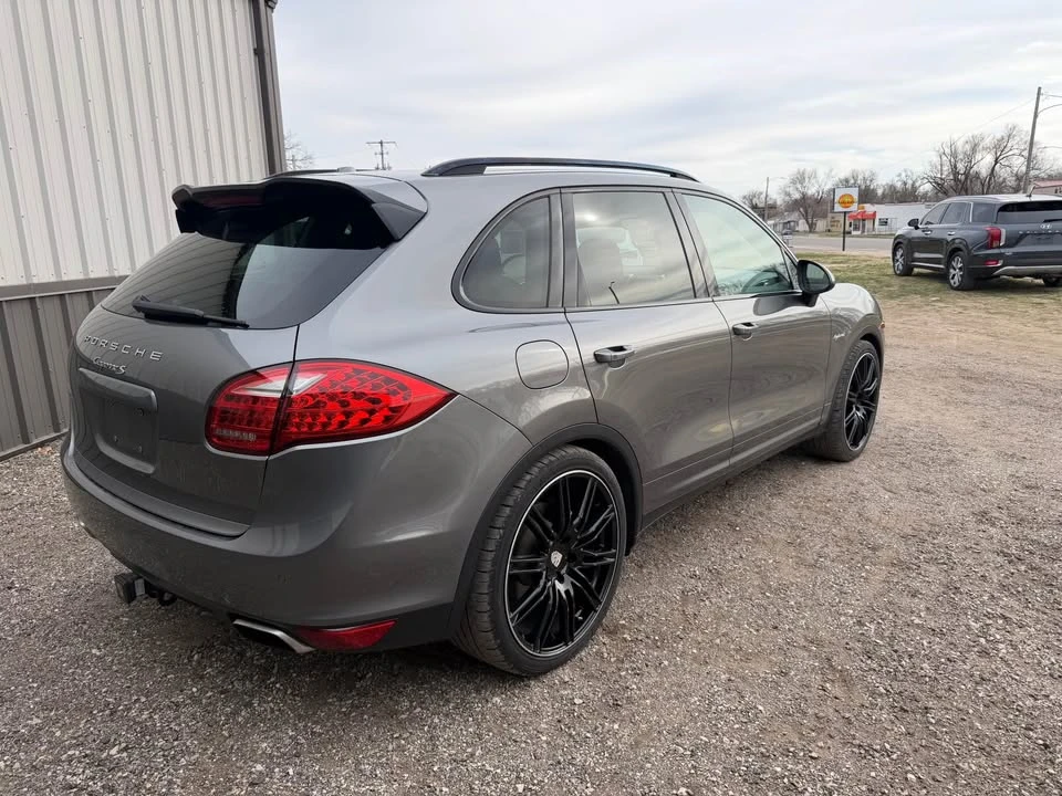 2014 Porsche 958 Cayenne S - Image 3 of 19