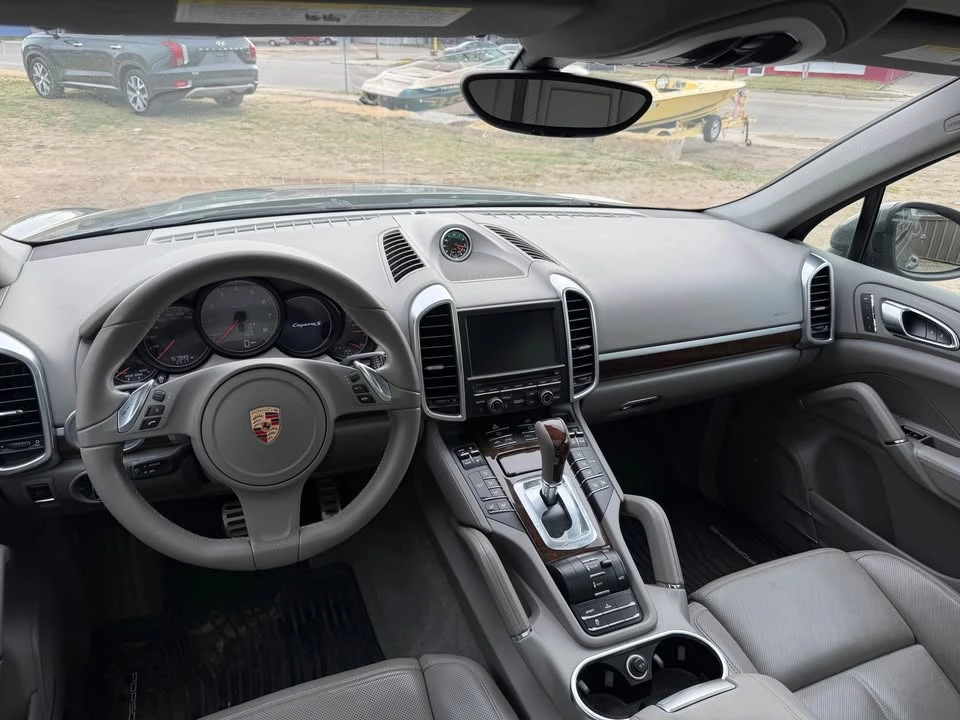 2014 Porsche 958 Cayenne S - Image 6 of 19