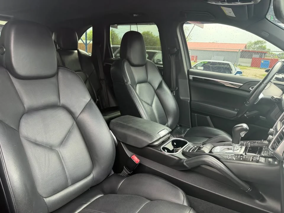 2014 Porsche 958 Cayenne S - Image 5 of 7