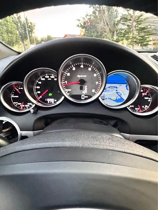 2014 Porsche 958 Cayenne S - Image 12 of 17