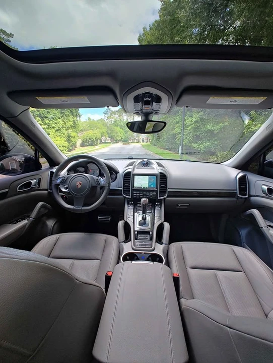 2014 Porsche 958 Cayenne - Image 16 of 21