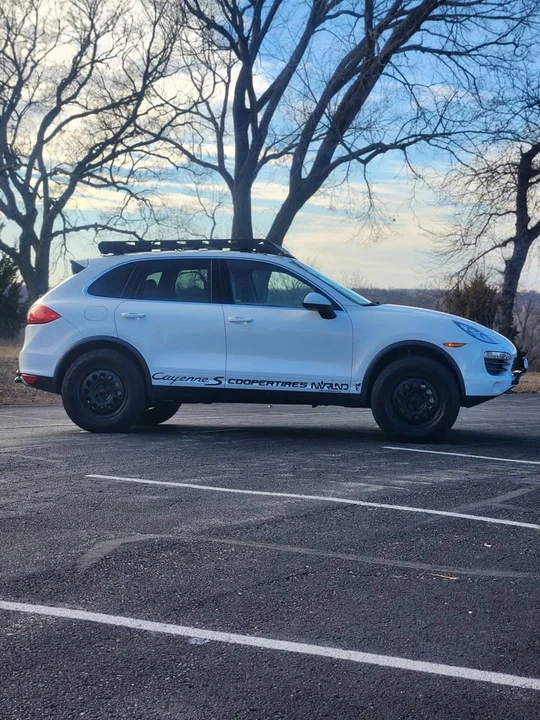 2014 Porsche 958 Cayenne S - Image 5 of 12